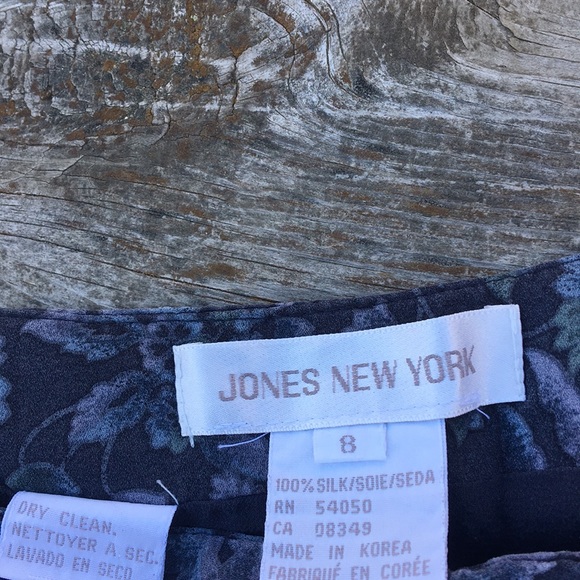 Floral Semi-Asymmetrical Skirt - Picture 4 of 7